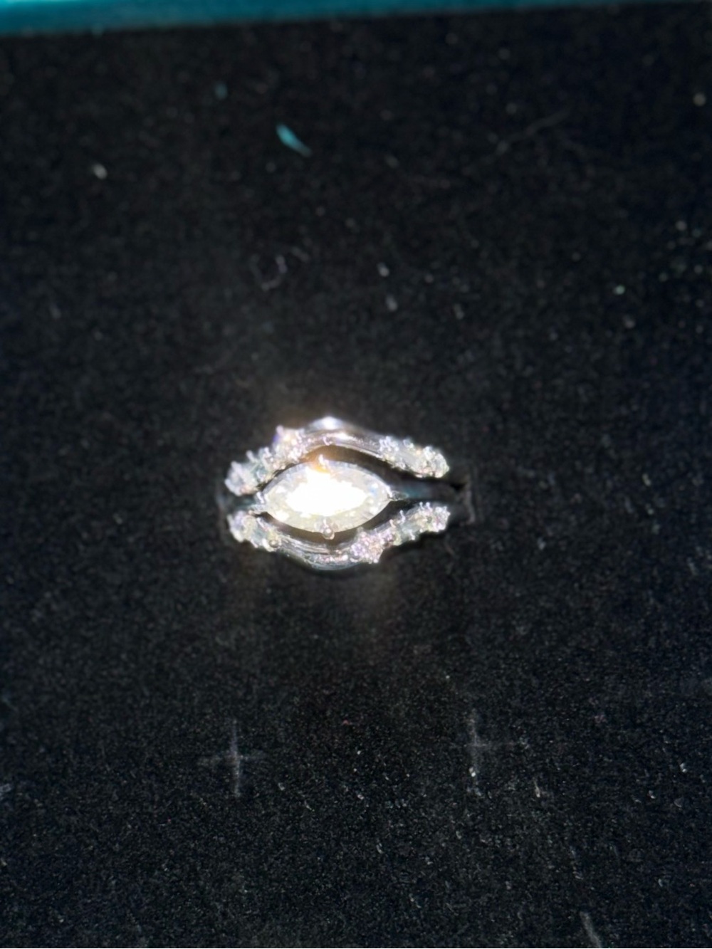 1CT Moissanite Statement Ring - Sterling Silver with Rhodium with GRA - Picture 5 of 14